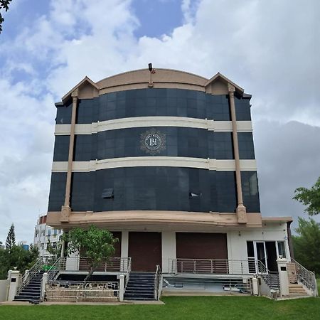 Bimba Hotels Mysore Buitenkant foto