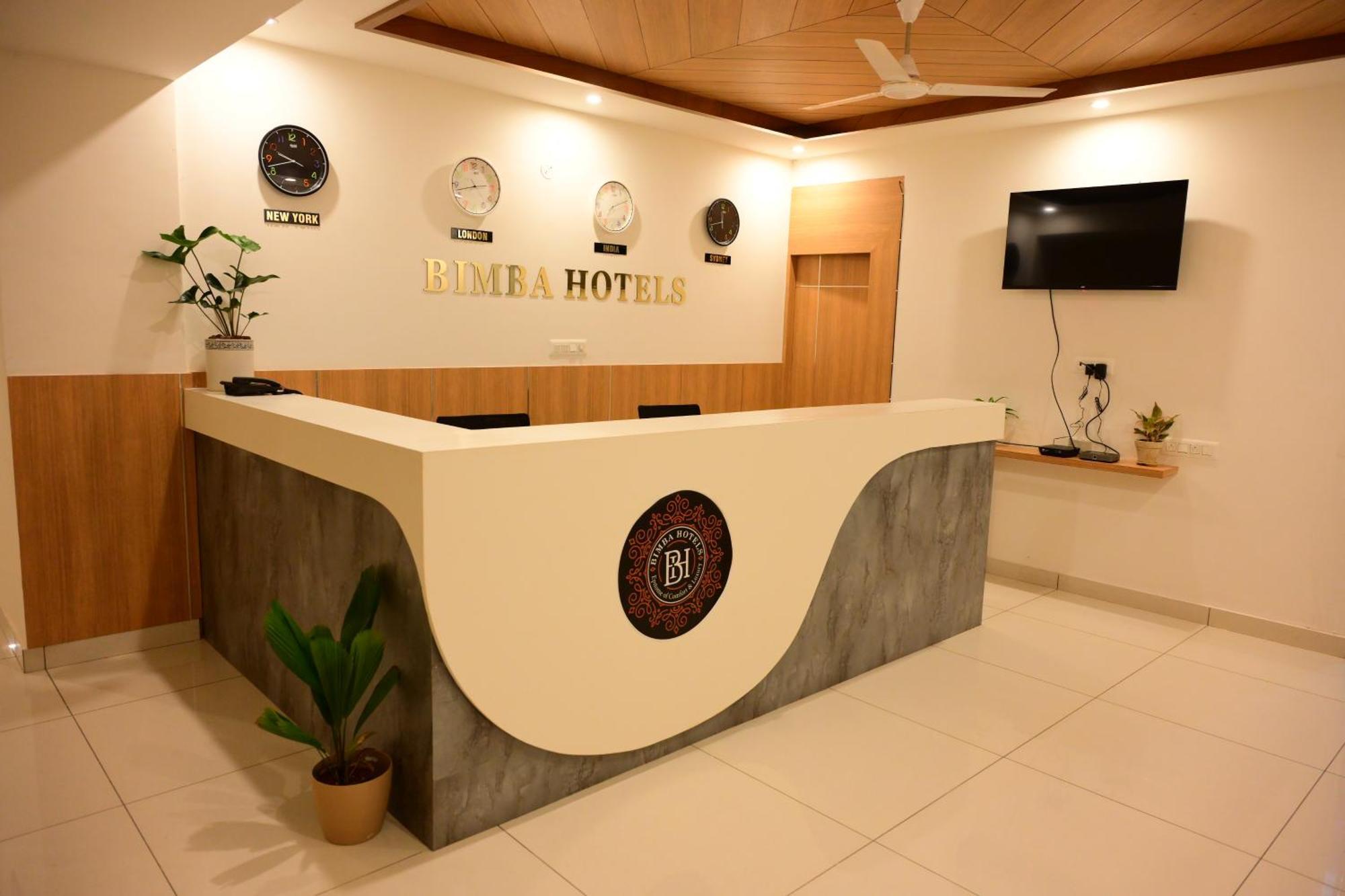 Bimba Hotels Mysore Buitenkant foto