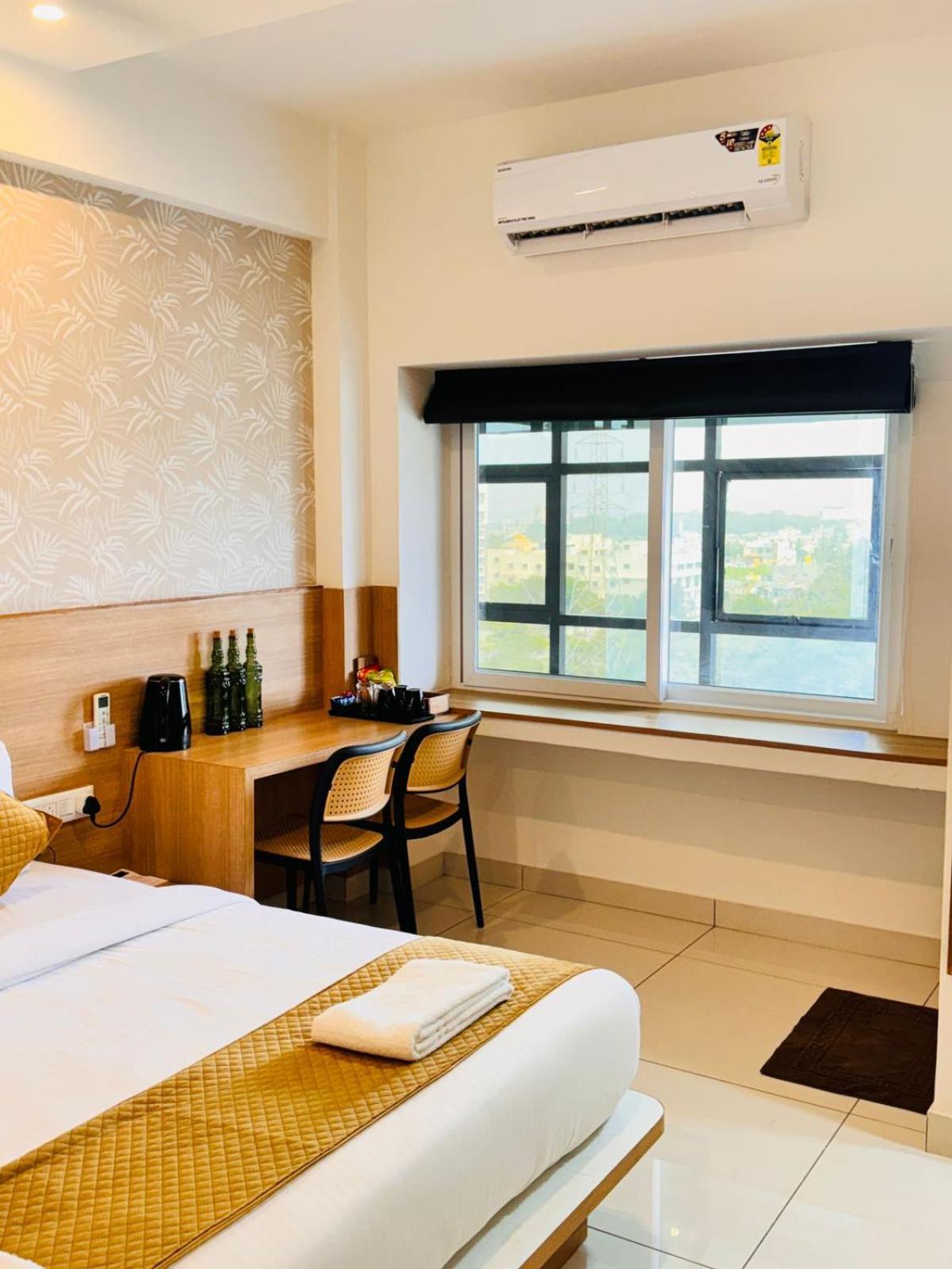 Bimba Hotels Mysore Buitenkant foto